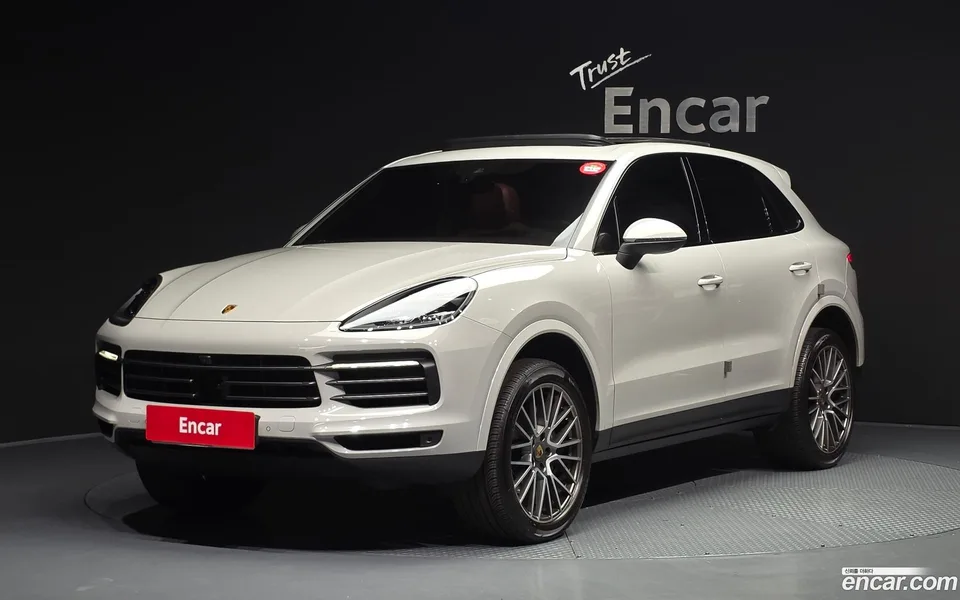 Porsche Cayenne 3.0 2022 — фото 1, купить с доставкой в Москву