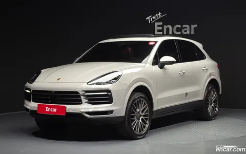 Porsche Cayenne 2022 buy in Moscow
