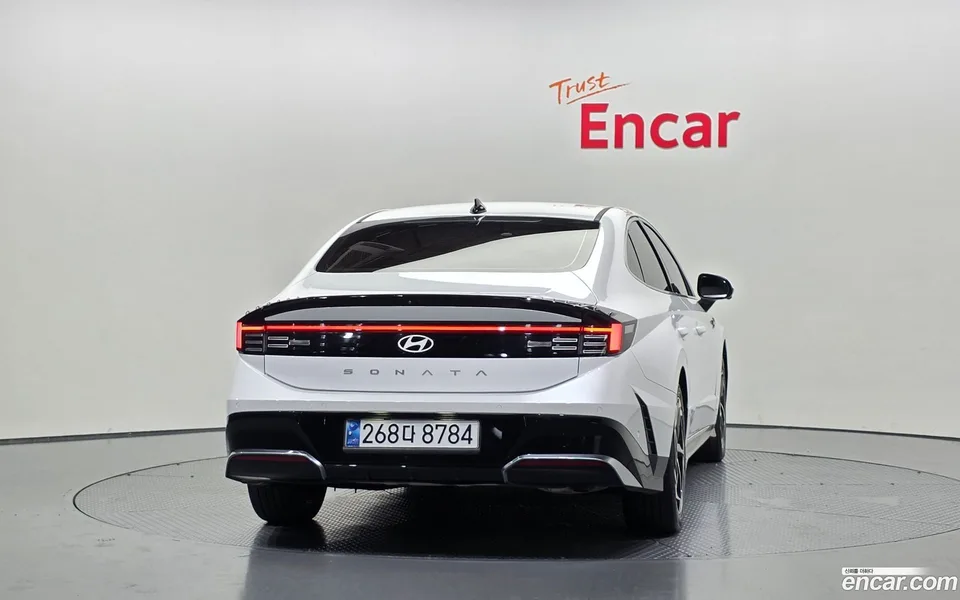Hyundai Sonata The Edge Hybrid 2024 — миниатюра 4