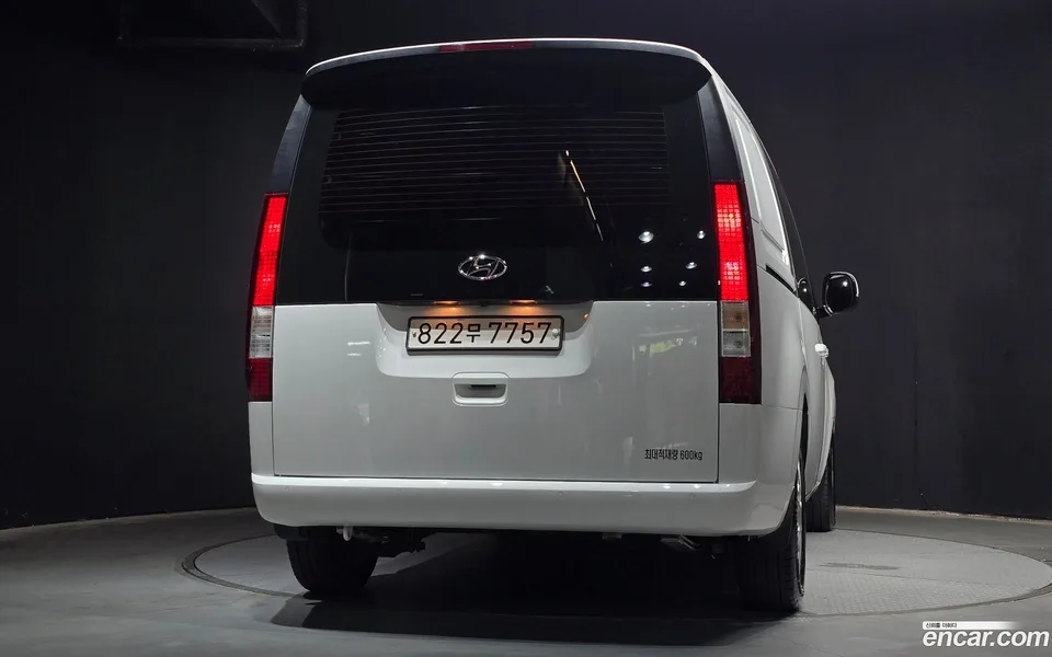 Hyundai Staria 5 2022 — thumbnail 4