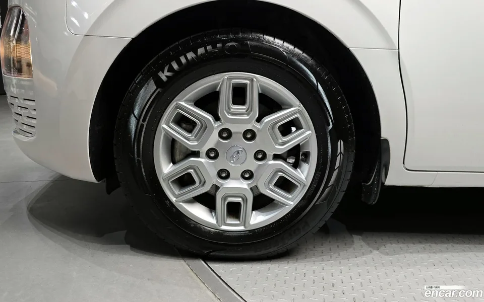 Hyundai Staria 5 2022 — thumbnail 5