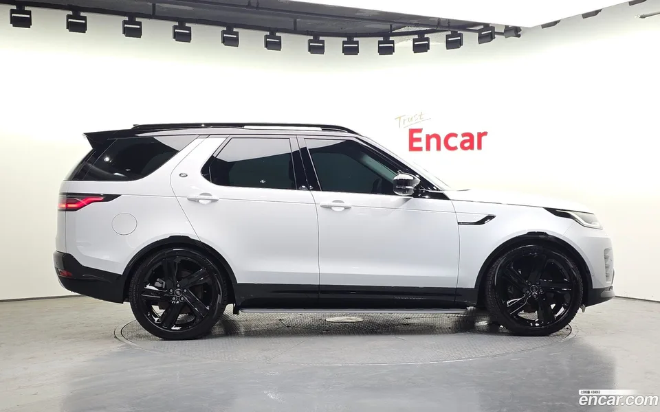 Land Rover Discovery D350 HSE 2025 — thumbnail 5