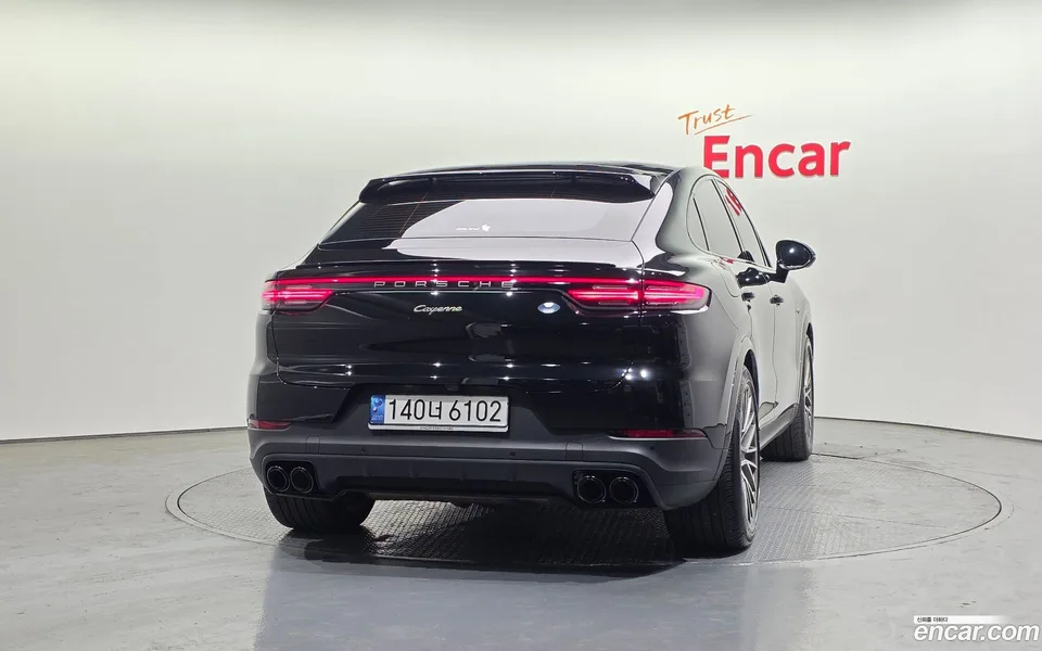 Porsche Cayenne 3.0 E- 2023 — thumbnail 4