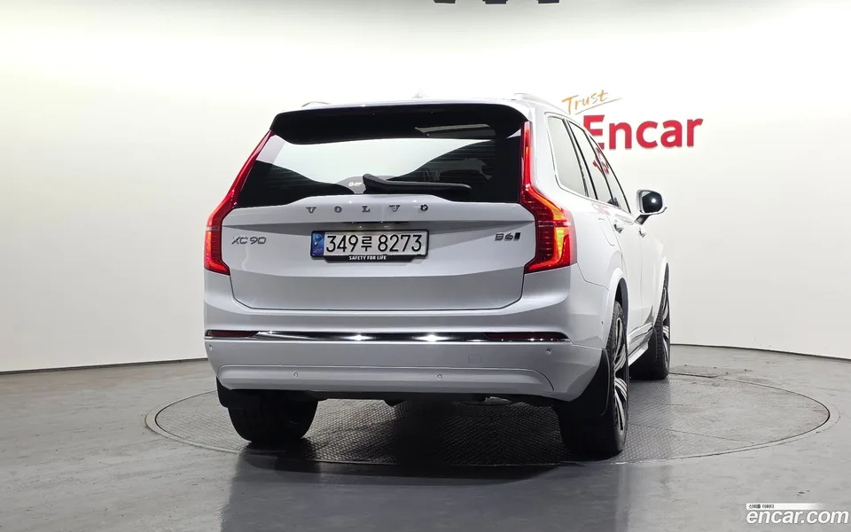 Volvo XC90 B6 2022 — thumbnail 4