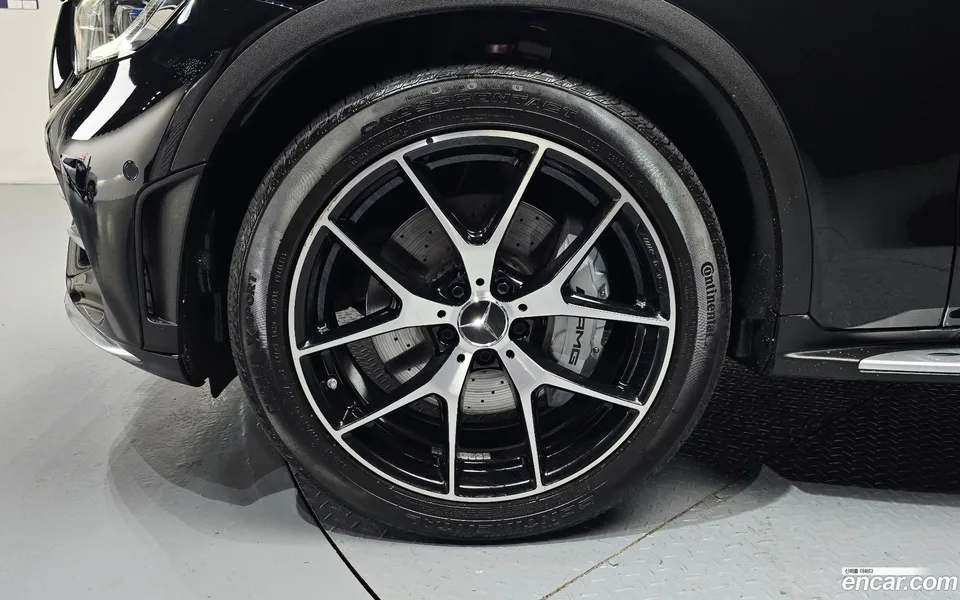 Mercedes-Benz GLC-Class AMG GLC43 4MATIC 2022 — thumbnail 2