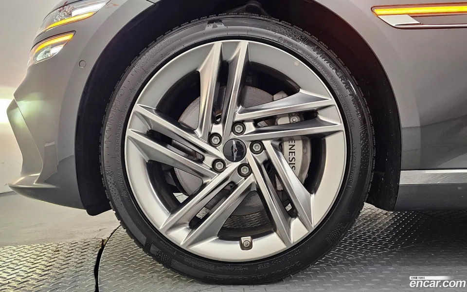 Genesis G80 2.5 AWD 2025 — thumbnail 2