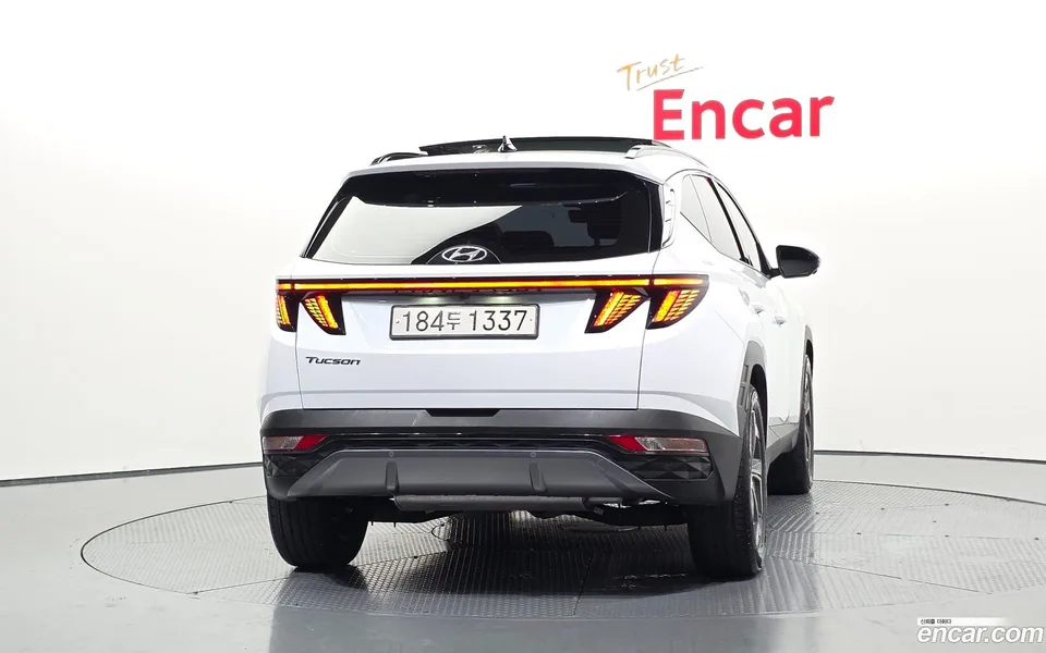 Hyundai Tucson Hybrid 2WD 2023 — thumbnail 4