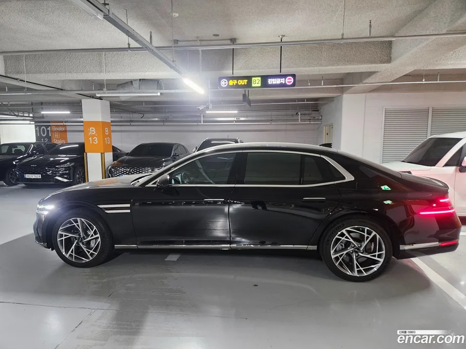 Genesis G90 3.5 AWD 2025 — миниатюра 5