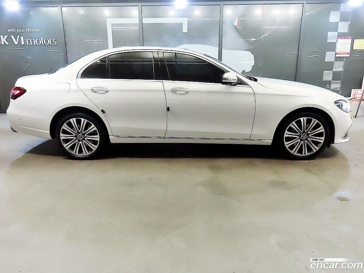 Mercedes-Benz E-Class 2022 — 5