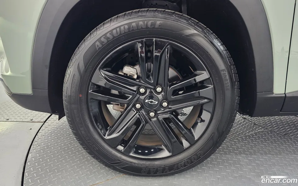 Chevrolet Trax Crossover 1.2 ACTIV 2023 — thumbnail 2