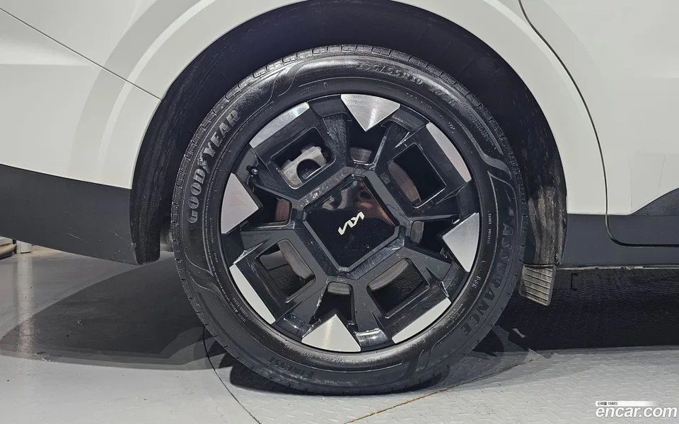 Kia Carnival 9 2024 — thumbnail 5