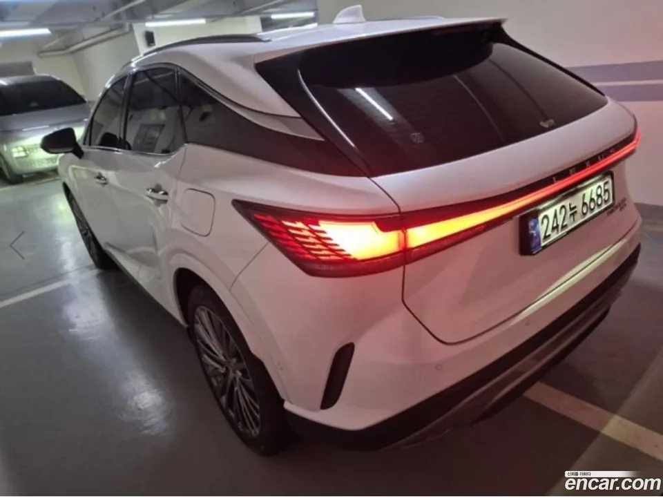 Lexus RX 350h 2023 — миниатюра 2
