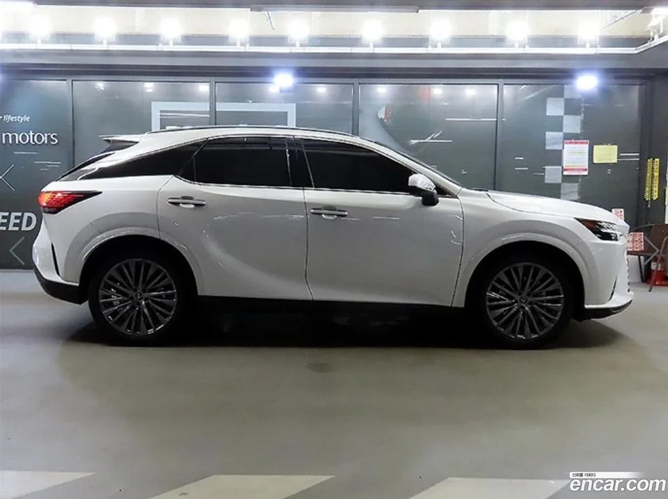 Lexus RX 350h 2023 — миниатюра 3