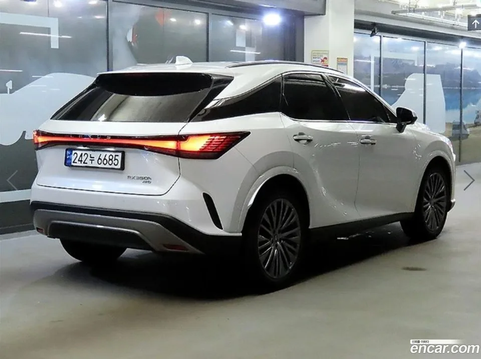 Lexus RX 350h 2023 — миниатюра 4