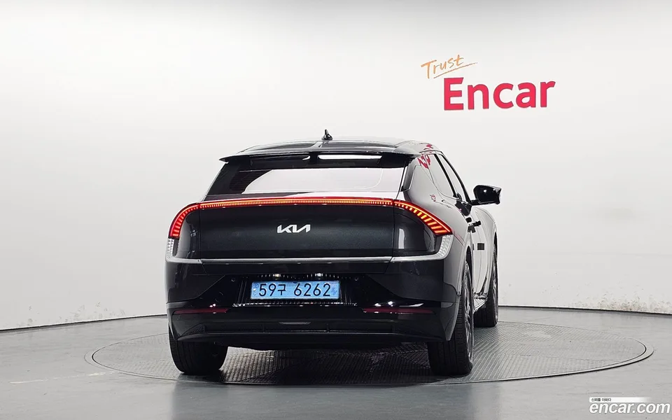 Kia EV6 2024 — thumbnail 4