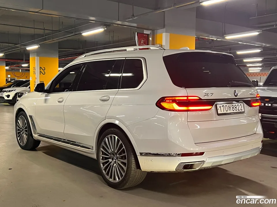 BMW X7 xDrive 40d 6 2023 — thumbnail 3