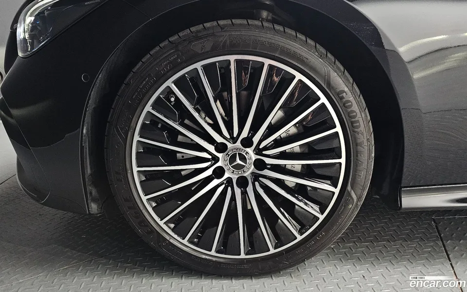 Mercedes-Benz CLE-Class CLE200 2026 — thumbnail 5