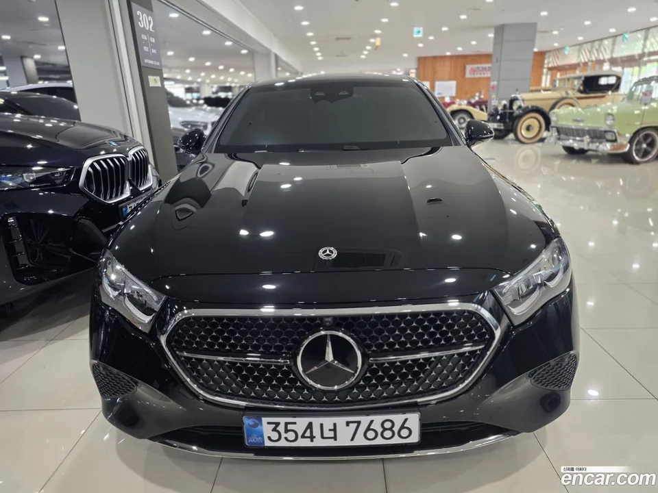 Mercedes-Benz E-Class E200 2025 — photo 1, buy with delivery to Moscow
