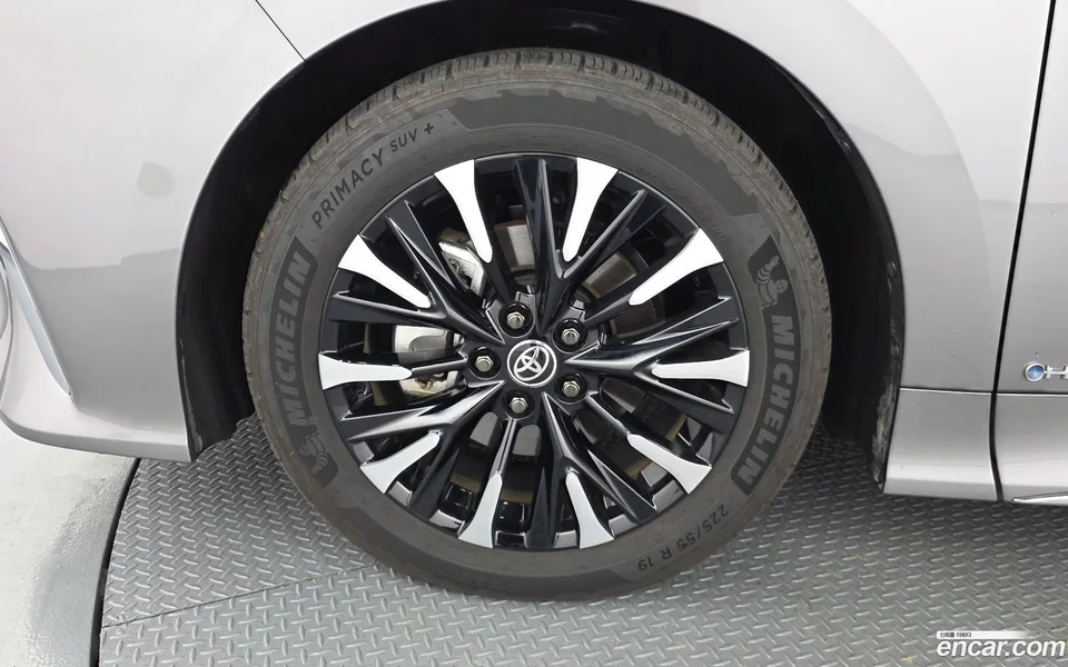Toyota Alphard 2.5 HEV AWD 2025 — миниатюра 5