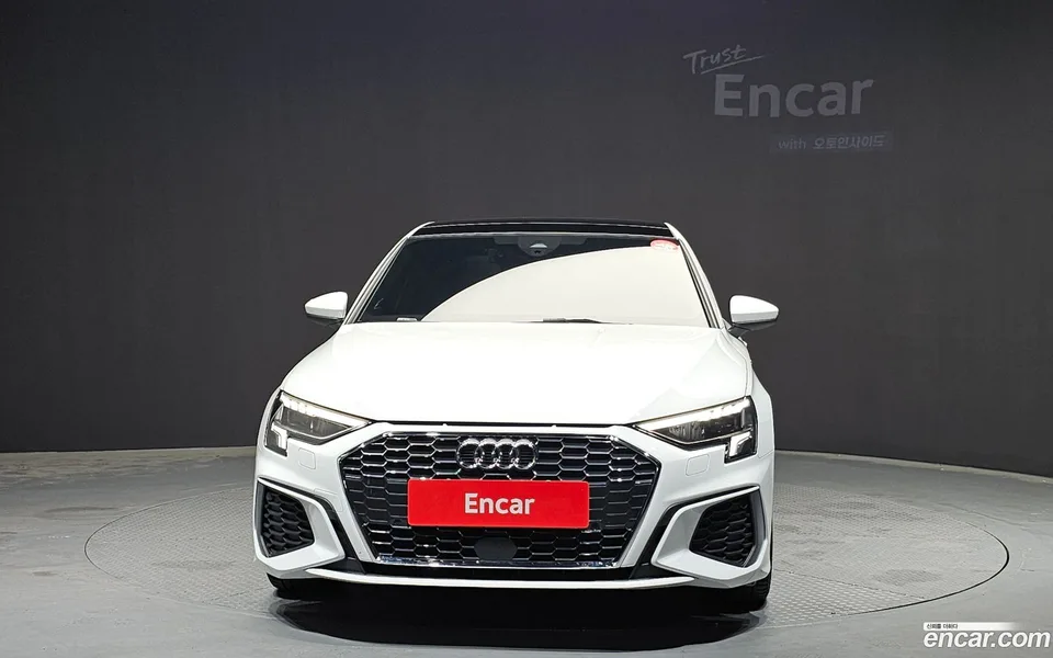 Audi A3 (8Y) 40 TFSI 2023 — thumbnail 3