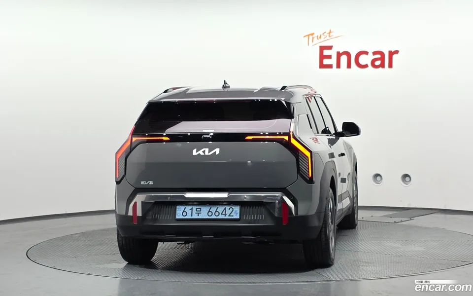 Kia EV3 2WD 2025 — миниатюра 4