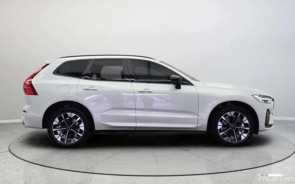 Volvo XC60 B5 2026 — миниатюра 4