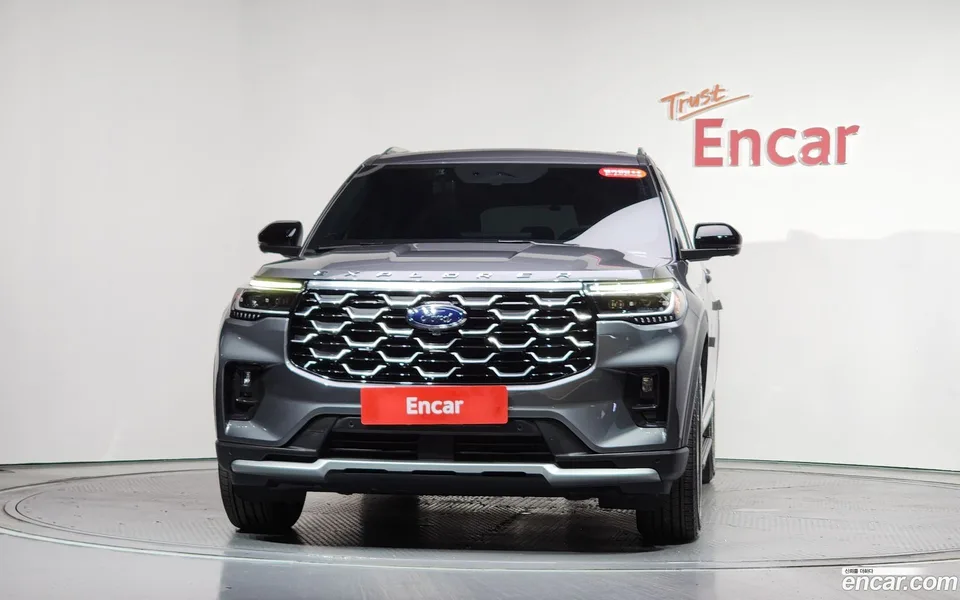 Ford Explorer 2.3 4WD 2025 — thumbnail 3