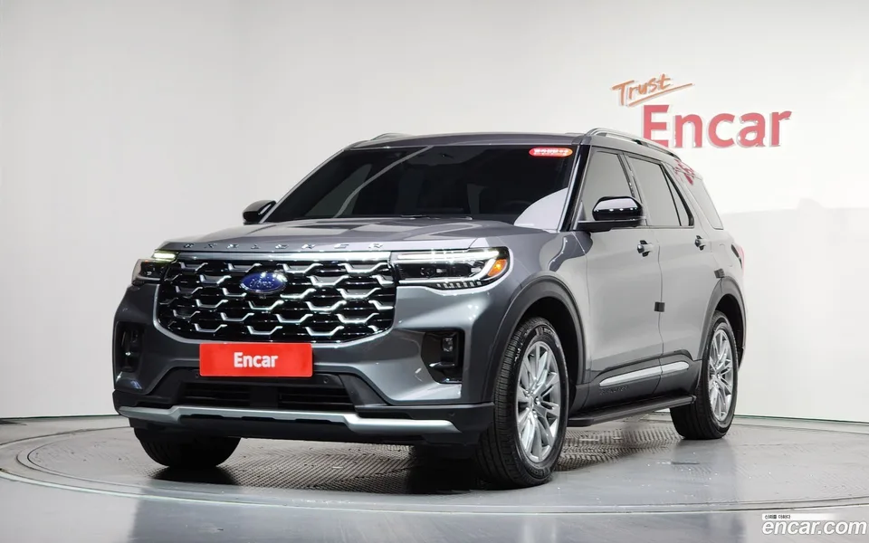 Ford Explorer 2.3 4WD 2025 — photo 1, buy with delivery to Moscow