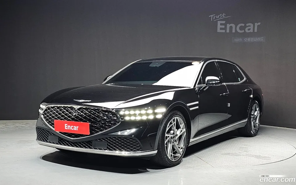Genesis G90 3.5 AWD 2022 — photo 1, buy with delivery to Moscow