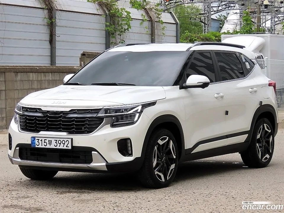 Kia Seltos 1.6 2WD 2024 — photo 1, buy with delivery to Moscow