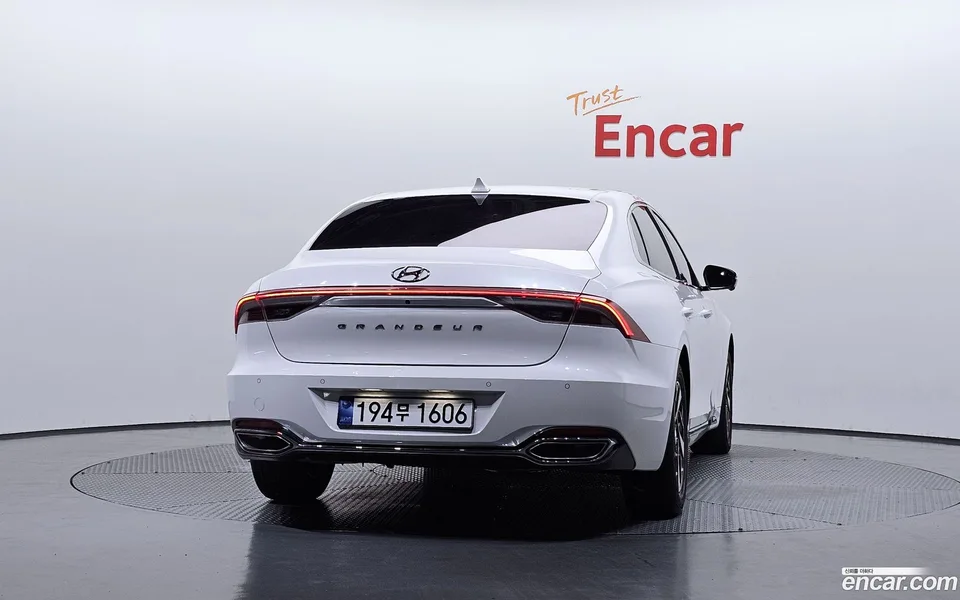 Hyundai Grandeur IG Hybrid 2022 — thumbnail 4