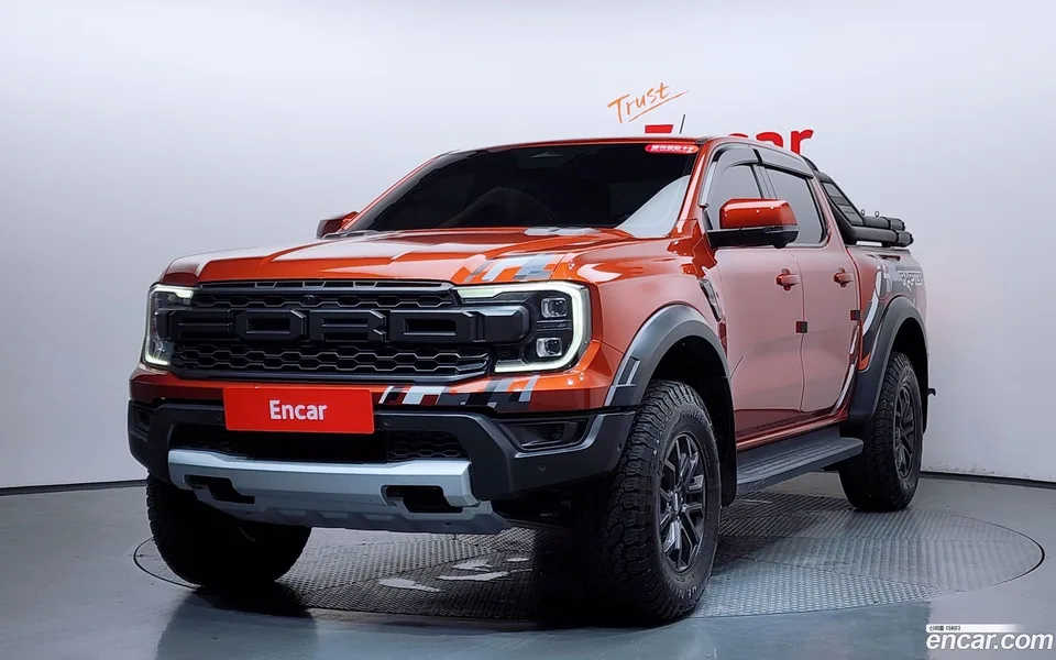 Ford Ranger 2.0 2023 — photo 1, buy with delivery to Moscow