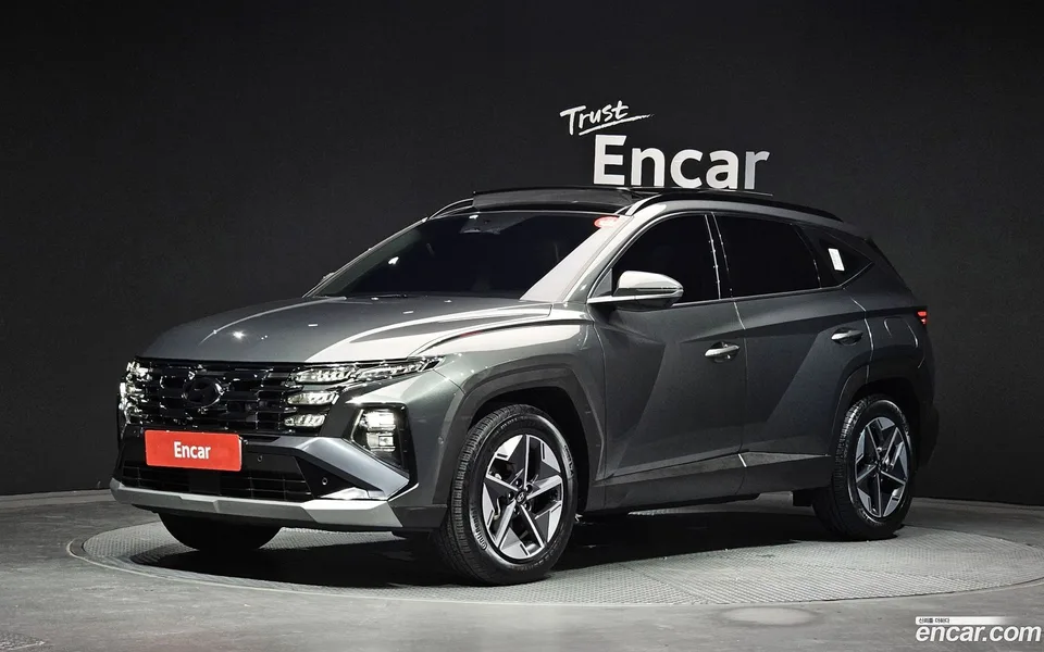 Hyundai Tucson Hybrid NX4 HEV 1.6 2WD 2025 — photo 1, buy with delivery to Moscow