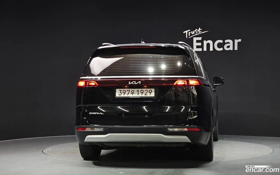 Kia Carnival 9 2022 — thumbnail 4