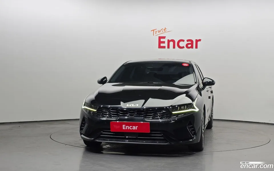 Kia K5 Hybrid 2023 — thumbnail 3
