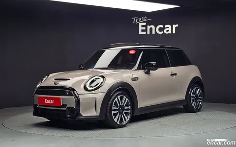 MINI Cooper S 2024 buy in Moscow
