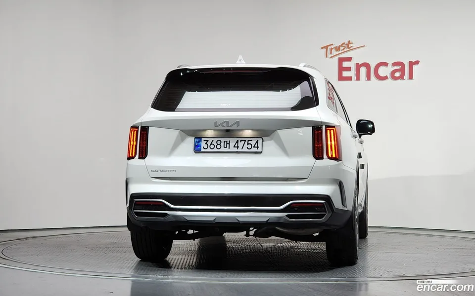 Kia Sorento 2.2 2WD 2023 — thumbnail 4
