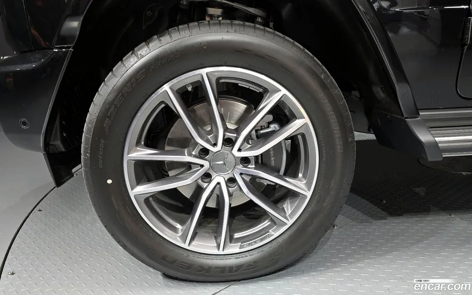 Mercedes-Benz G-Class G450d 2026 — thumbnail 2