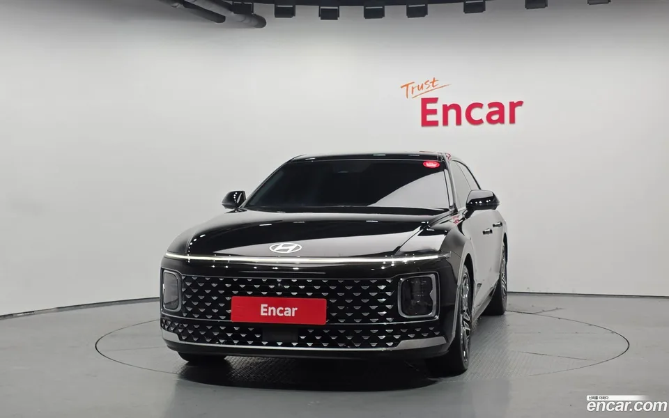 Hyundai Grandeur 2.5 2WD 2023 — thumbnail 3