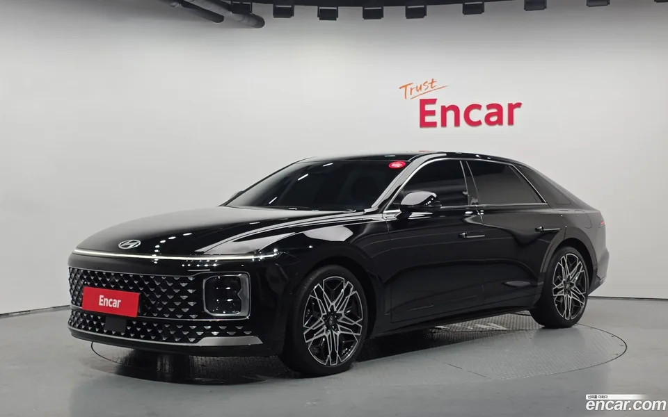 Hyundai Grandeur 2.5 2WD 2023 — photo 1, buy with delivery to Moscow