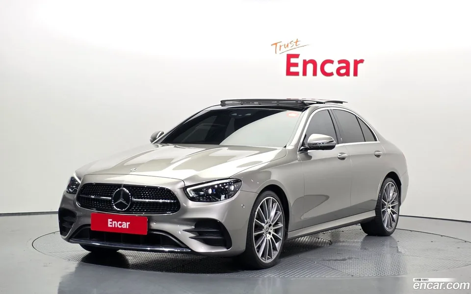 Mercedes-Benz E-Class 2022