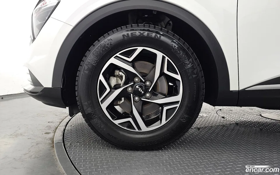 Kia Sportage 2.0 4WD 2024 — thumbnail 2