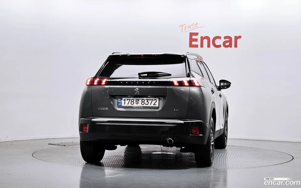 Peugeot 2008 1.5 BlueHDi GT 2023 — thumbnail 4