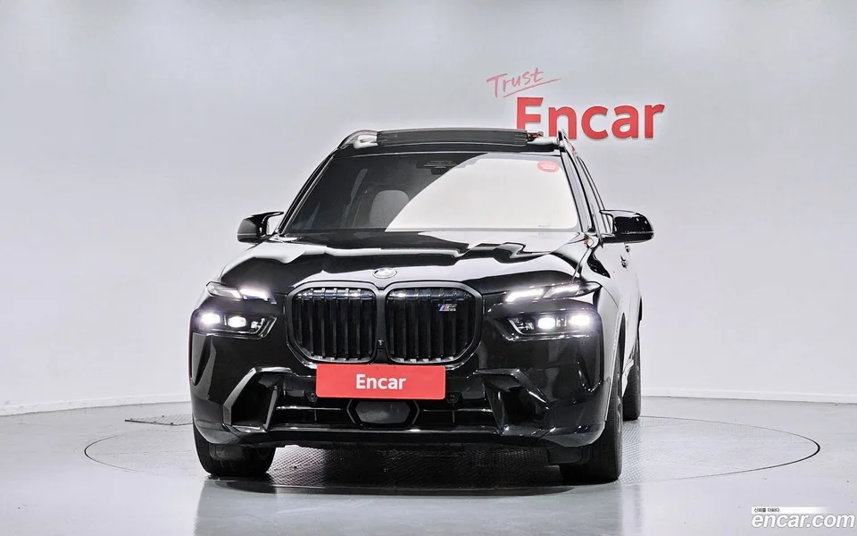 BMW X7 M60i xDrive M 6 2025 — миниатюра 3