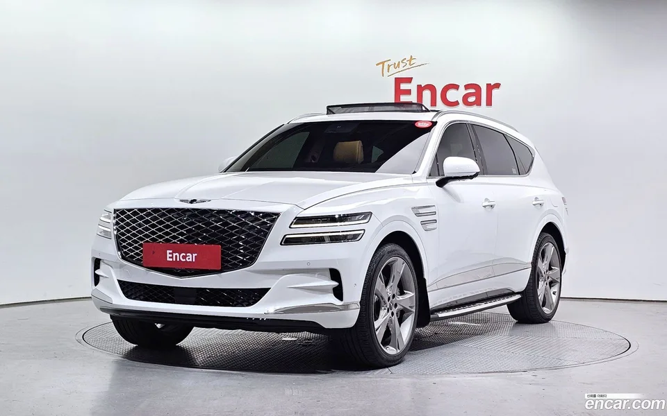 Genesis GV80 2.5T AWD 2022 — photo 1, buy with delivery to Moscow