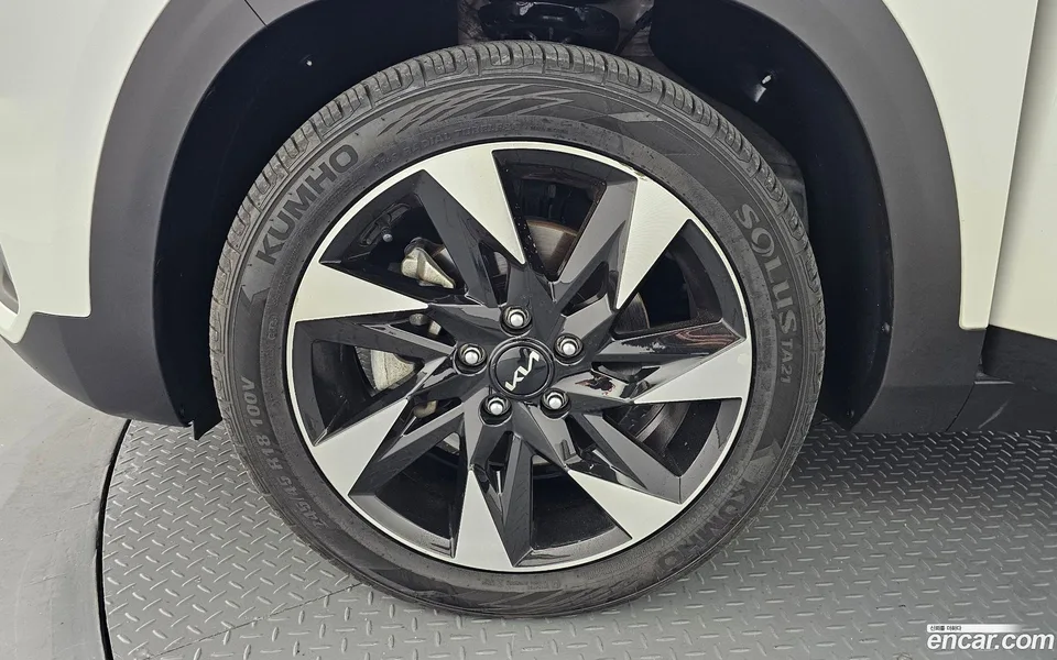 Kia Seltos 1.6 2WD 2022 — thumbnail 2