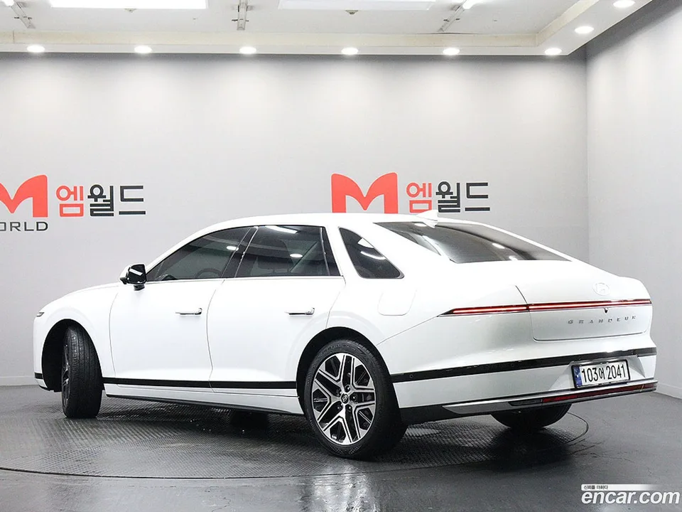 Hyundai Grandeur 2.5 2WD 2024 — thumbnail 4