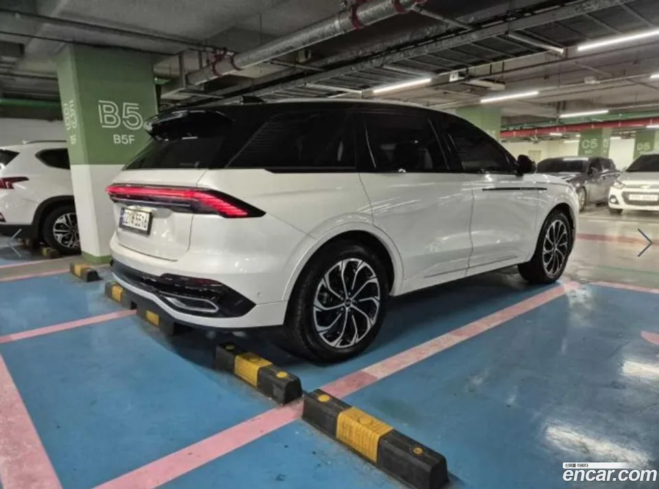 Lincoln Nautilus 2.0 AWD 2024 — миниатюра 3