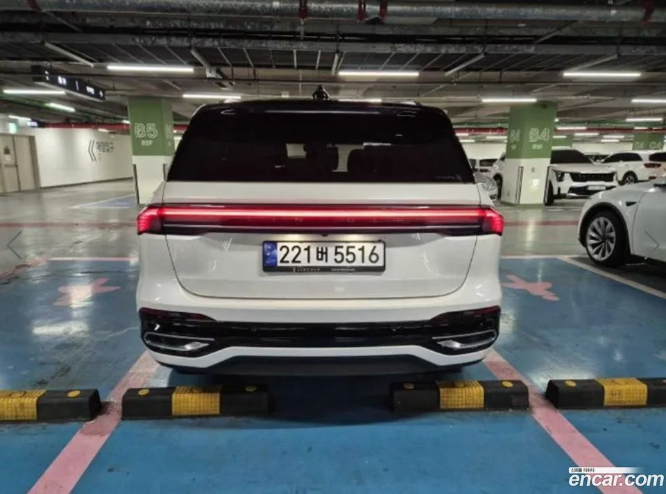 Lincoln Nautilus 2.0 AWD 2024 — миниатюра 4