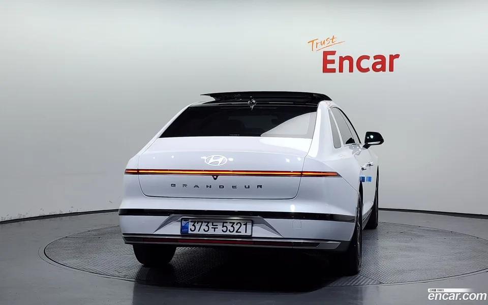 Hyundai Grandeur 3.5 LPG 2WD 2023 — thumbnail 4